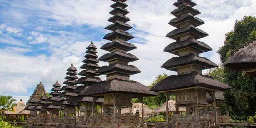 Bali: Tanah Lot Temple Sunset Kecak & Fire Dance Show Ticket - The practical value of a $6 performance