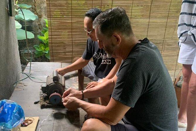 Bali Traditional Silver Class - Making Simple Jewelry Experience - Beginning with a traditional Balinese house tour