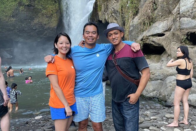 Bali Ubud Driver - Tegenungan Waterfall requires time and energy