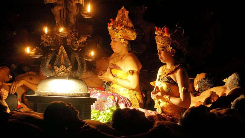 Bali: Ubud Kecak and Fire Dance Show Tickets - Why arriving at 18:30 is worth it