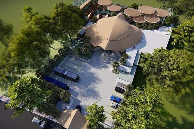 Bali Wanaku Heritage IndoAsian Cuisine - Indoor tables, outdoor gazebos, and the tropical setting