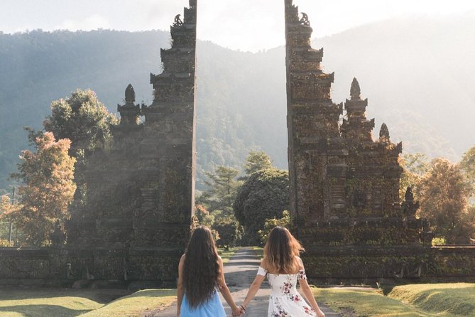 Bali Watching Dolphin at Lovina Beach & aling aling waterfall - What the private boat adds, and what it costs