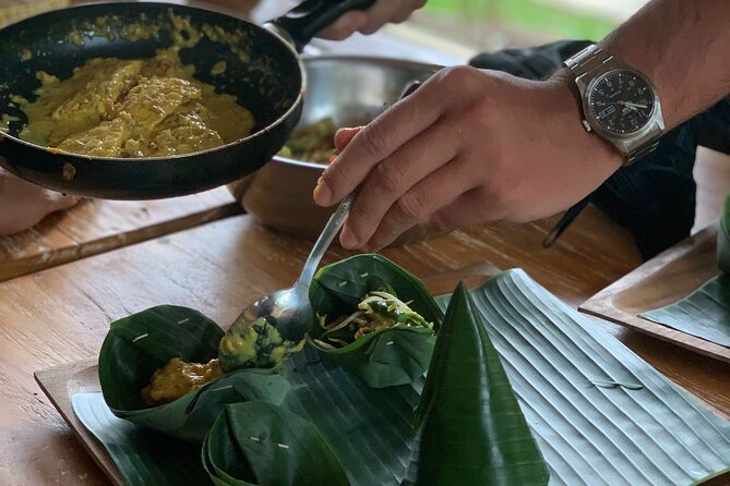 Balinese Authentic Cooking Class in Ubud - A Balinese compound and a slower introduction to local life