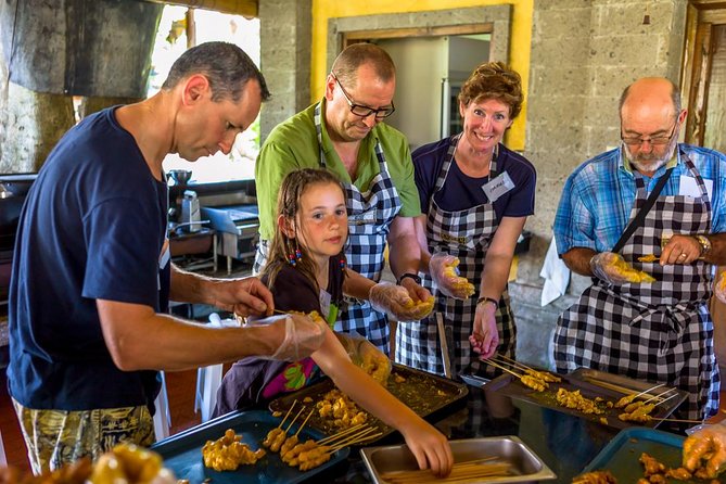 Balinese Cooking Class & Tanah Lot Temple Visit - Private & All-Inclusive - The drive from the kitchen to Tanah Lot