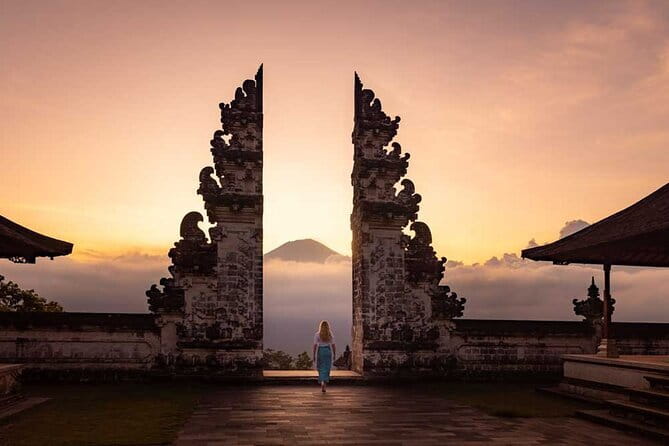 Balinese Street Food Tour By Motorbike All You Can Eat and Drink! - Temples, landmarks, and the view from the road