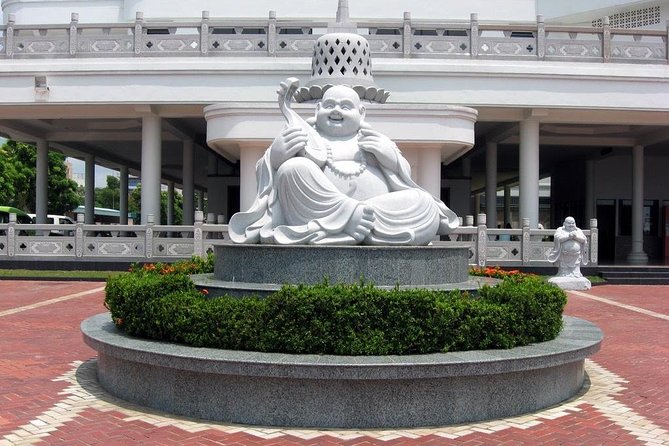 Batam Amazing Day Tour (include Lunch) - A fast way to understand Batam