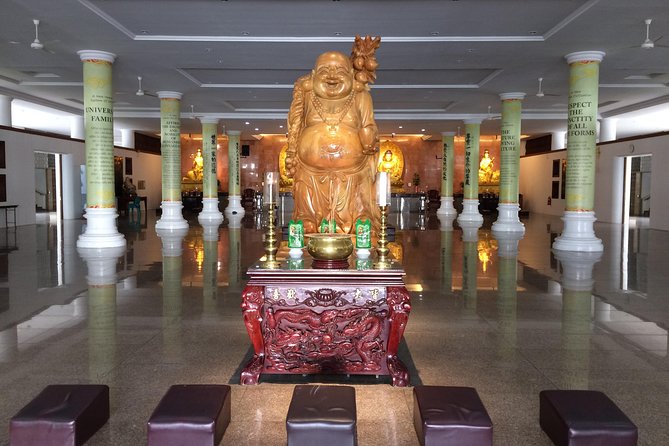 Batam Full-day Tour with Kelong Lunch - Batam Miniature House and Indonesian traditions