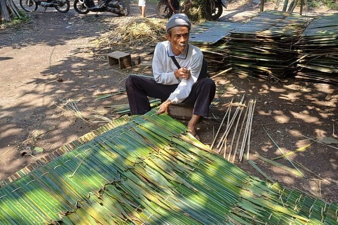 Batukaras Countryside & Canyon Tour - Cijulang puts local work on the schedule