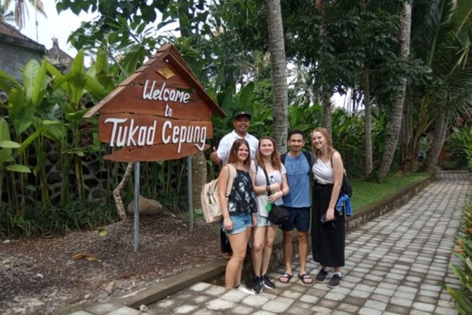 Besakih Mother Temple Tukad Cepung East Bali Private Guided Tour - Lunch at Ristorante Lereng Agung