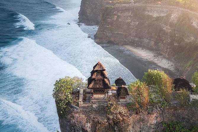 Best Bali Beaches - Uluwatu Temple - FREE Wi-Fi - GWK Cultural Park and optional extra stops