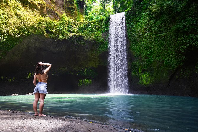 Best of Bali 3-Day Packaged Tour - Day 3: Royal temples, mountain lakes, and Tanah Lot sunset