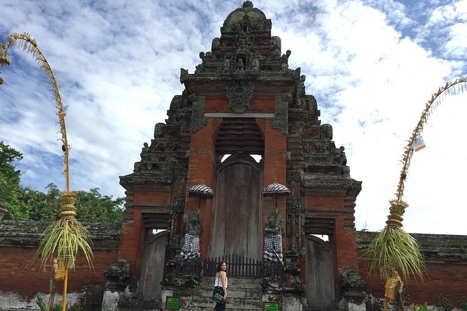 Best of Bali Water Temple and UNISCO Rice Terrace Trek - Taman Ayun’s garden walls and tiered shrines