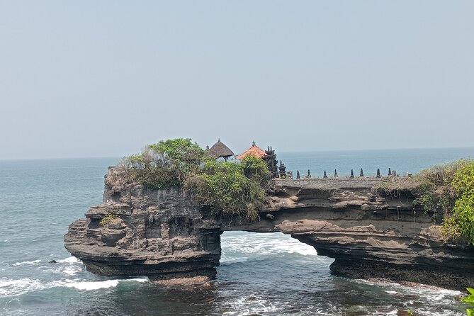 Best Of Ubud And Tanah Lot Temple Private Guide Tour - Happy Swing Bali and the staged photo stop