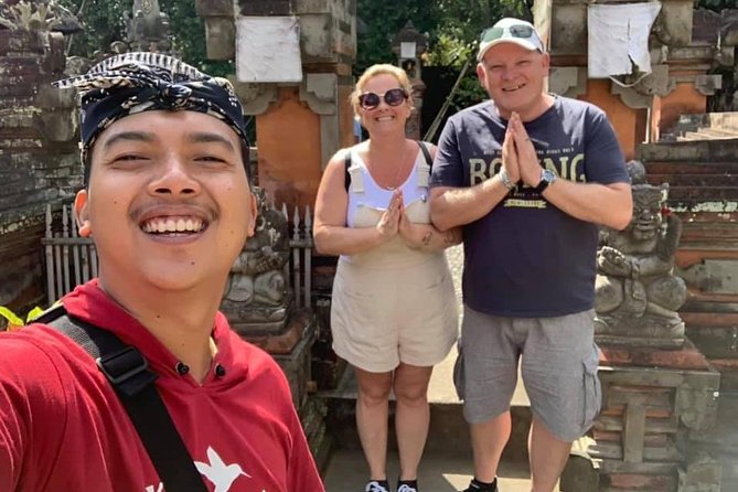Best of Ubud Private Day Tour with All Inclusive - Two hours among the macaques at Monkey Forest