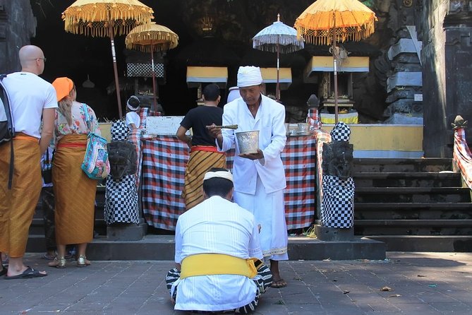 Blow Lagoon Bali Snorkeling and see Bali Bats Cave Temple - Two hours in the water, with a practical break afterward