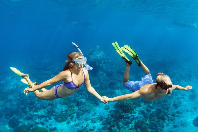 Blue Lagoon Bali Snorkeling Experience - The beach lunch and the useful changing facilities