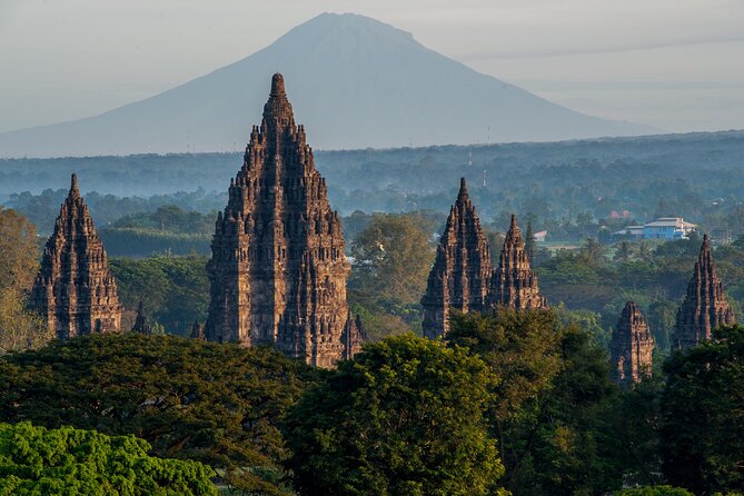 Borobudur(climb up), Merapi Volcano and Prambanan Temple Tour - How to make the long day more comfortable
