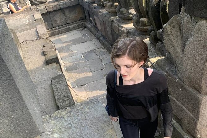 Borobudur ClimbUP guaranteed (sunrise option)& Prambanan Day Tour - The driver often makes the day work