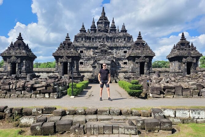Borobudur Temple Climb To The Top & Prambanan Temple - 1 day tour - Prambanan brings a completely different mood