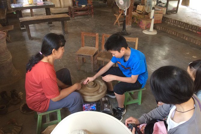Borobudur: Village Tour with Pottery and Tofu Making - Timing, meeting point, and practical planning