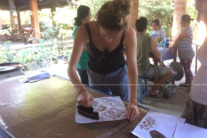 Borobudur: Village Tour with Pottery and Tofu Making - Tingal Wanurejo: a short introduction to batik