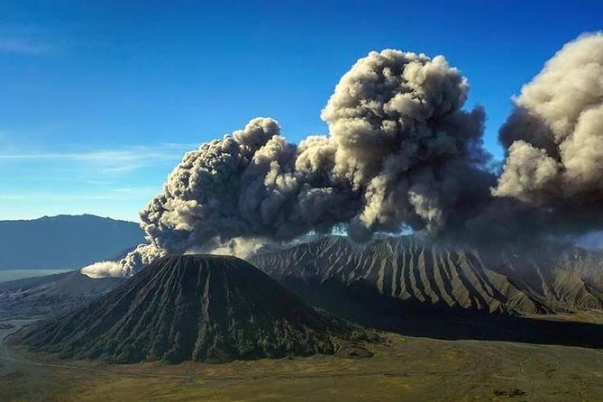 Bromo Adventure - The Sand Sea and savanna