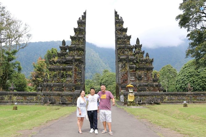 Complete your Bali Holiday with Bali Instagram Tour including Lunch - Handara Gate: a quick start with a famous backdrop