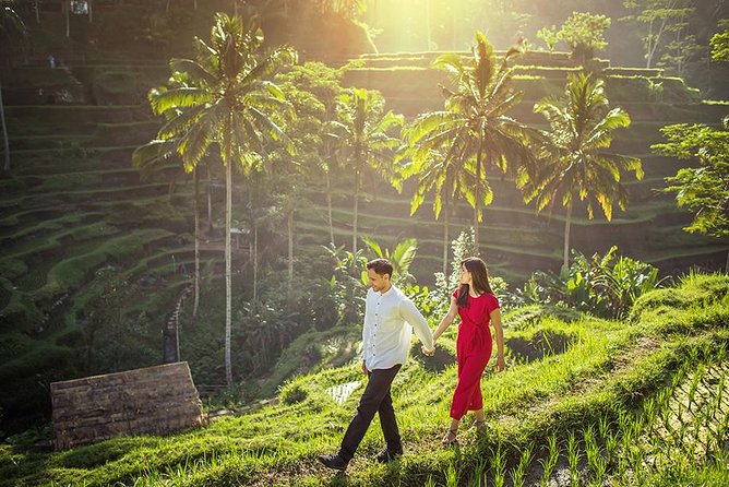 Day Trip: Ubud Monkey Forest, Rice Terrace, Temple and Waterfall - Tirta Empul offers a closer look at Balinese worship