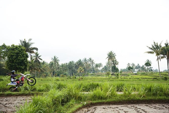 Dirt Bike Adventure at Kuta Lombok - Prabu Hill and Prabu Selayar: an early taste of the coast