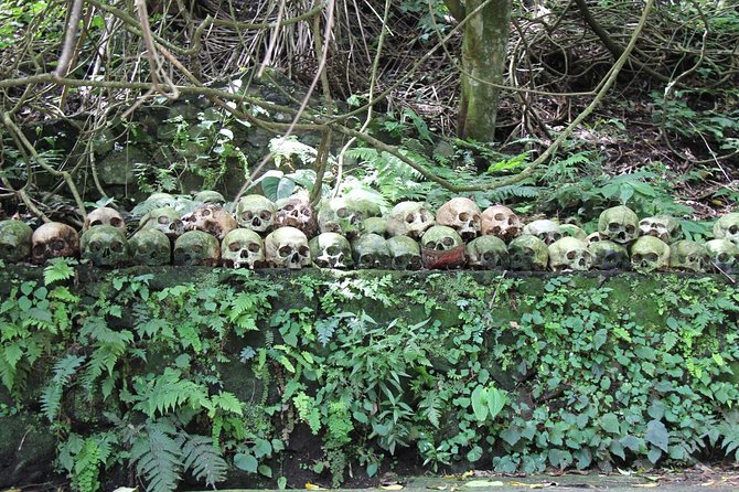 Discover Balinese Mystic & Death Ritual in Bali - Kehen Temple and its famous steps