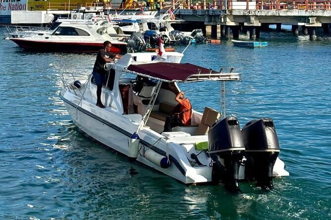 Early Morning Private Komodo Speedboat Tour - Taka Makassar and the open sea