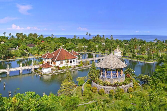 East Bali Tour: Lempuyang Temple - Gate of Heaven, Tirta Gangga, Virgin Beach - Ujung Water Palace and its open setting