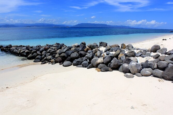 East Lombok Secred Gilis (Gili Kondo, Gili Bidara, Gili Petagan, Gili kapal) - Gili Kondo, the popular island in East Lombok