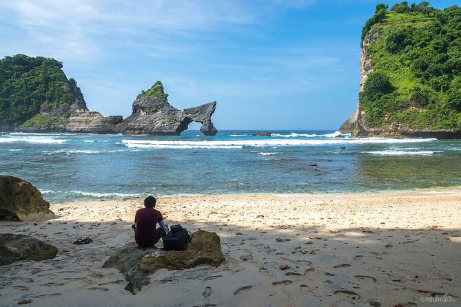 East Nusa Penida With Tembeling Beach Natural Pool - Private tour - Tembeling Beach Forest and the natural pool