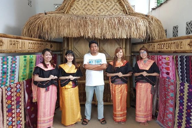 Excursions for Cruise Ship Passengers - Sukarara, where weaving is part of village life