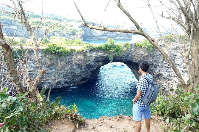 Explore The Nusapenida island In one Day - What the guide and vehicle add to the day