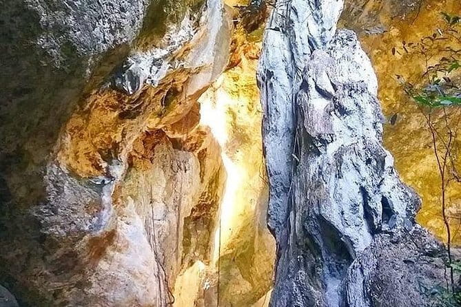 Flores Adventure Tour - Day 7: Sunrise at Kelimutu and the road to Ende