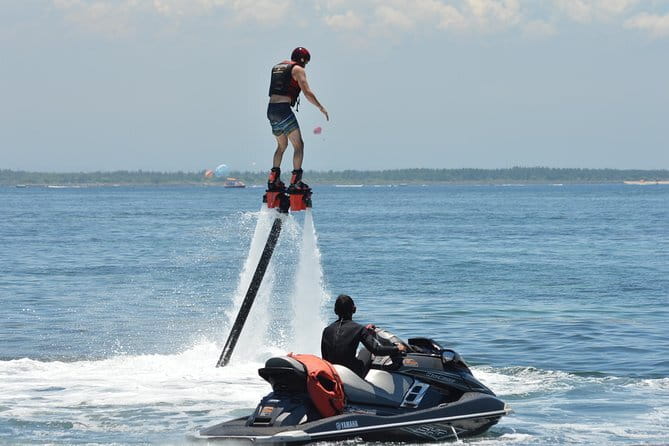Fly Board Experience in Bali - Learning to control the water pressure