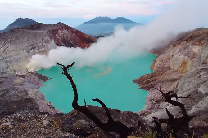 From Banyuwangi or Bali Sunrise Ijen Vulcano Hiking All Inclusive - Why Mount Ijen is worth the early start