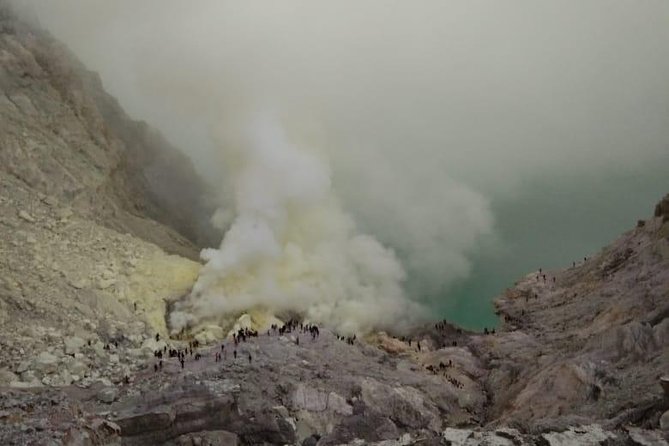 From Surabaya / Malang : Mt Bromo Sunrise - Ijen Blue Fire 3D2N - What the private format changes