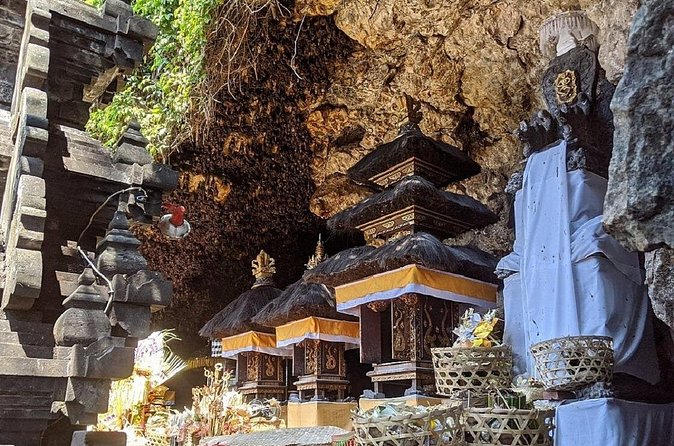 Full Day All Inclusive Besakih Holy Mother Temple Private Tour - Lunch in Rendang keeps the day grounded