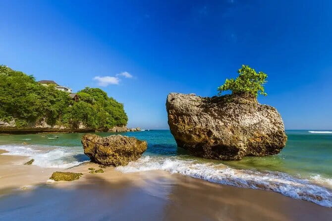 Full Day All Inclusive Tanah Lot and Uluwatu Sunset Tour - Garuda Wisnu Kencana and Bali’s modern cultural side