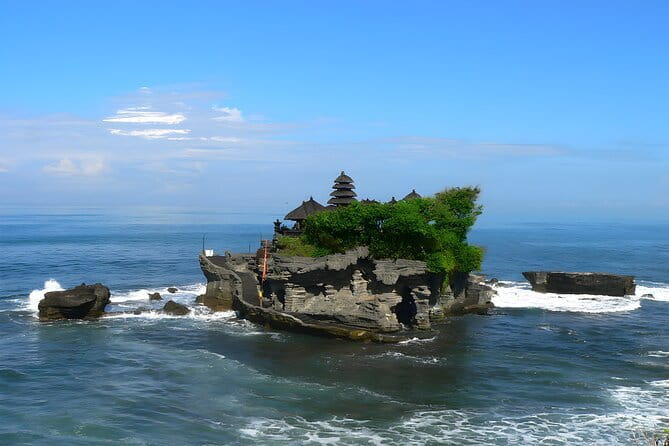 Full Day All Inclusive Tanah Lot and Uluwatu Sunset Tour - Uluwatu Temple above the Indian Ocean