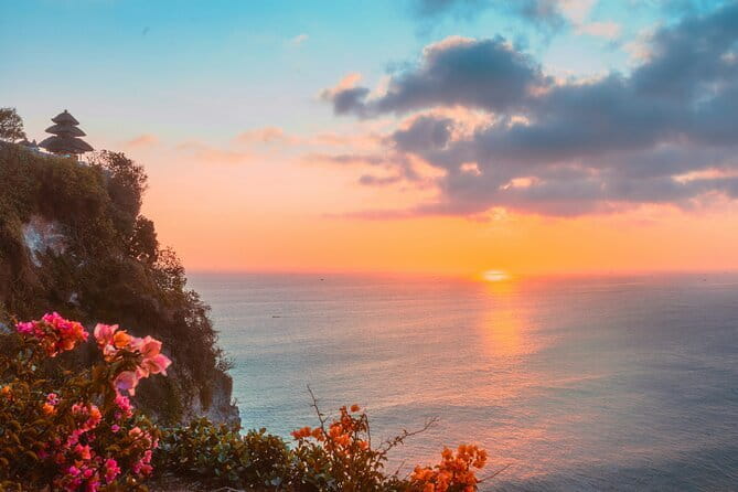 Full Day All Inclusive Tanah Lot and Uluwatu Sunset Tour - Guides, private transport, and how flexible the day feels