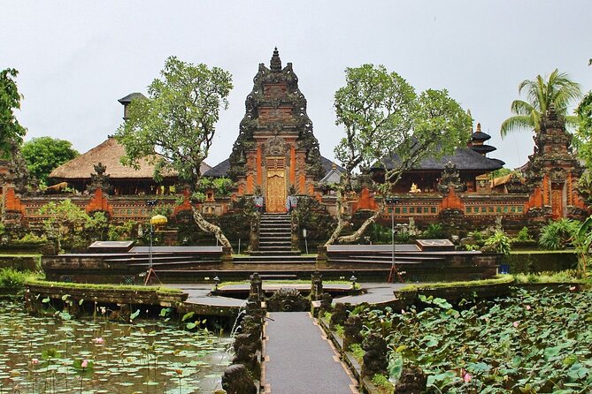 Full-Day Highlights and Best of Ubud Village - Sacred Monkey Forest, where nature and temples share the path