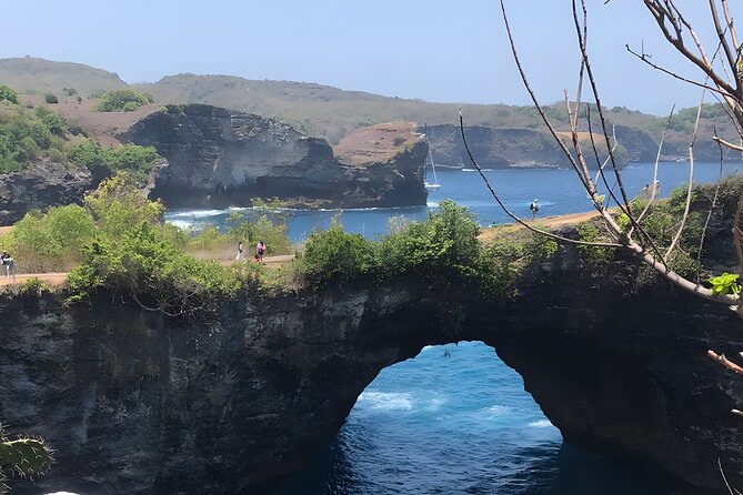 Full Day Nusa Penida Island Beach Tour From Bali - Pasih Uug, the Famous Broken Beach Arch
