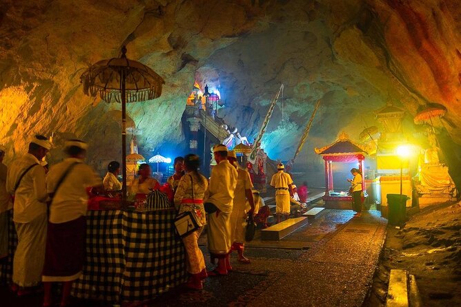 Full Day Private Tour to Nusa Penida Underground Temple from Bali - Lunch, water, and the value of the $127 price