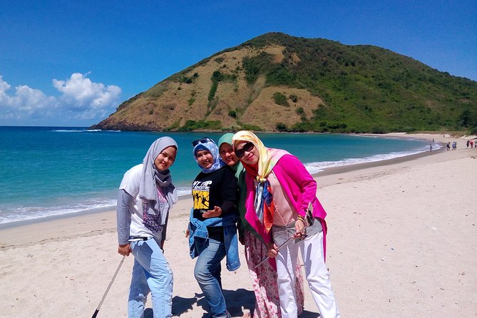Full-Day Private Trip to South Lombok - Starting at Sukarara Village