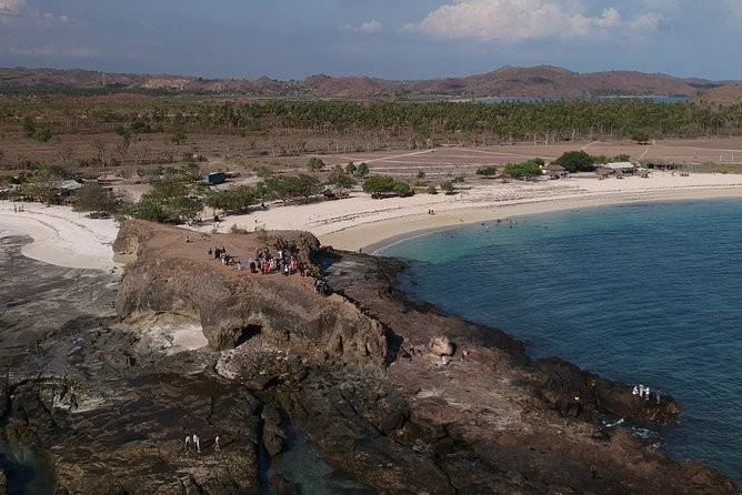 Full-Day Private Trip to South Lombok - Seger Beach and a 15-minute hill walk