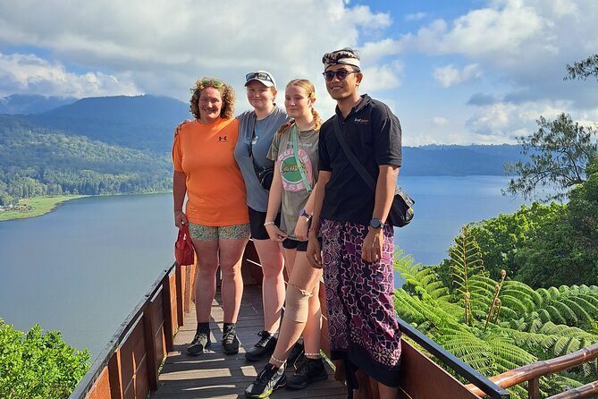 Full Day Tour Bedugul Sightseeing and Tanah Lot Temple - Ulun Danu Temple beside Beratan Lake